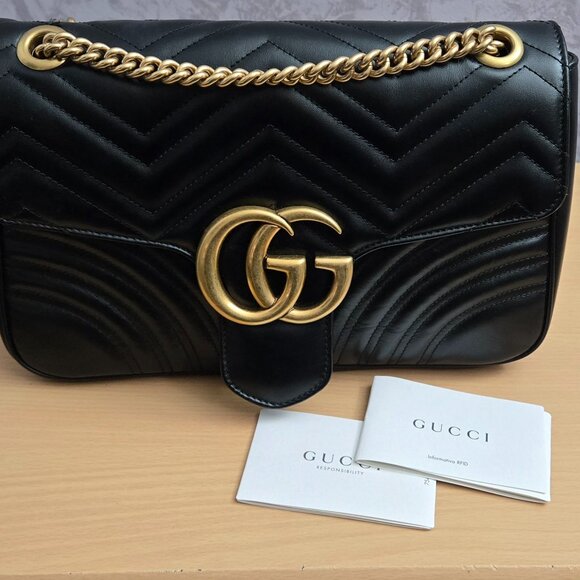 GUCCI GG Marmont Medium Matelasse Shoulder Bag Black - Picture 12 of 16